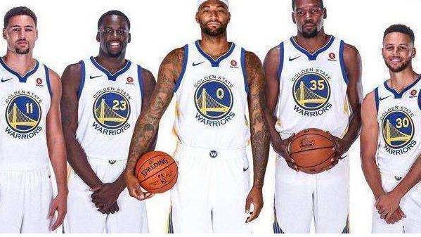 Wayward ： 你还在用坚定的眼神选乌迪尔来批评我的9号大师吗？他现在是上单